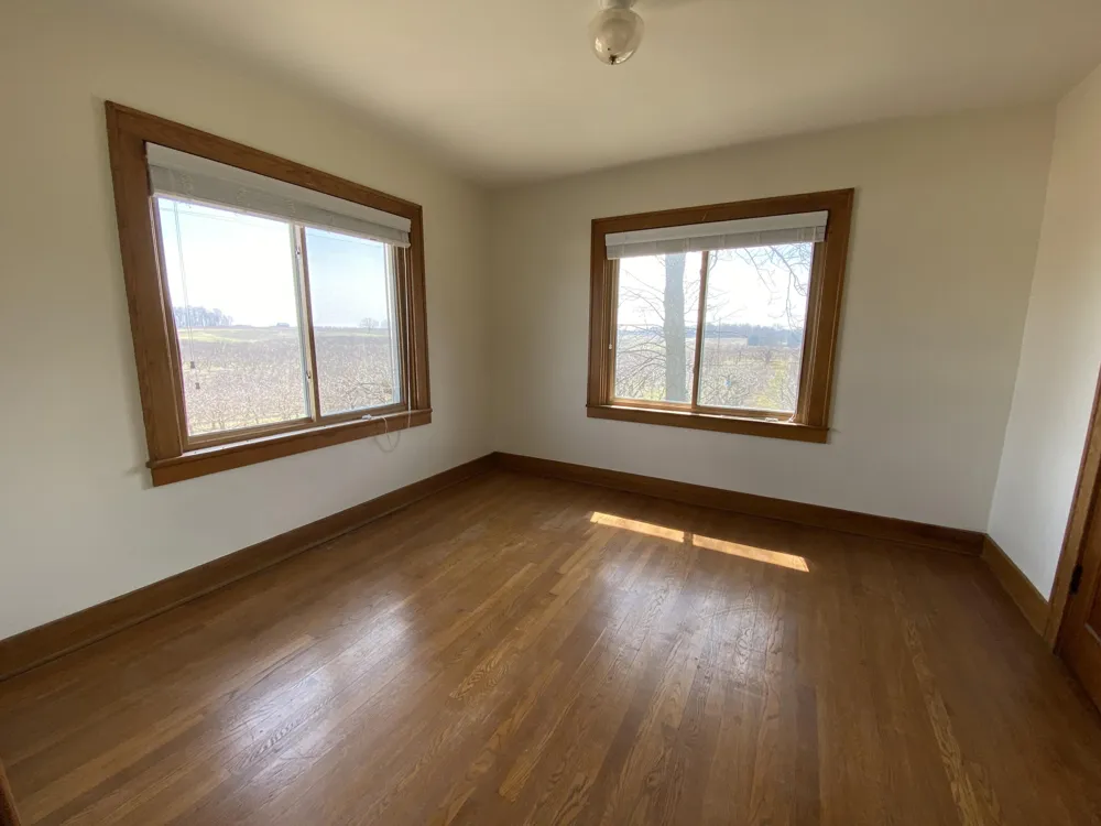7937 Hochberger Road Eau Claire, MI 49111
