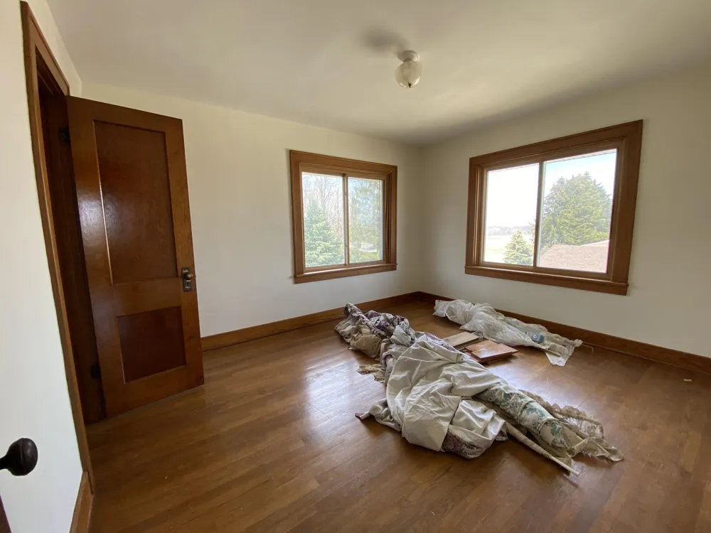 7937 Hochberger Road Eau Claire, MI 49111