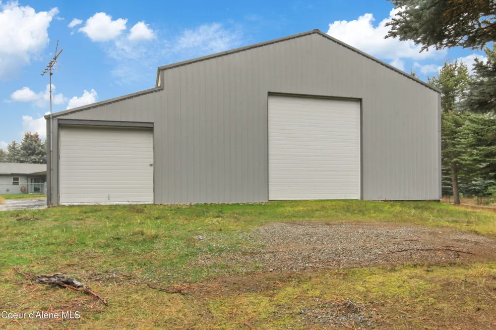 97 Three Sisters Dr. Athol, ID 83801