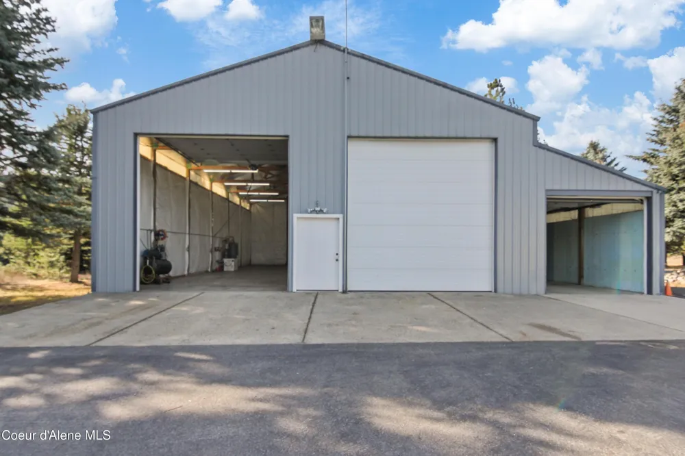 97 Three Sisters Dr. Athol, ID 83801