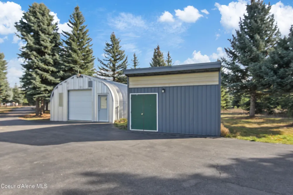 97 Three Sisters Dr. Athol, ID 83801