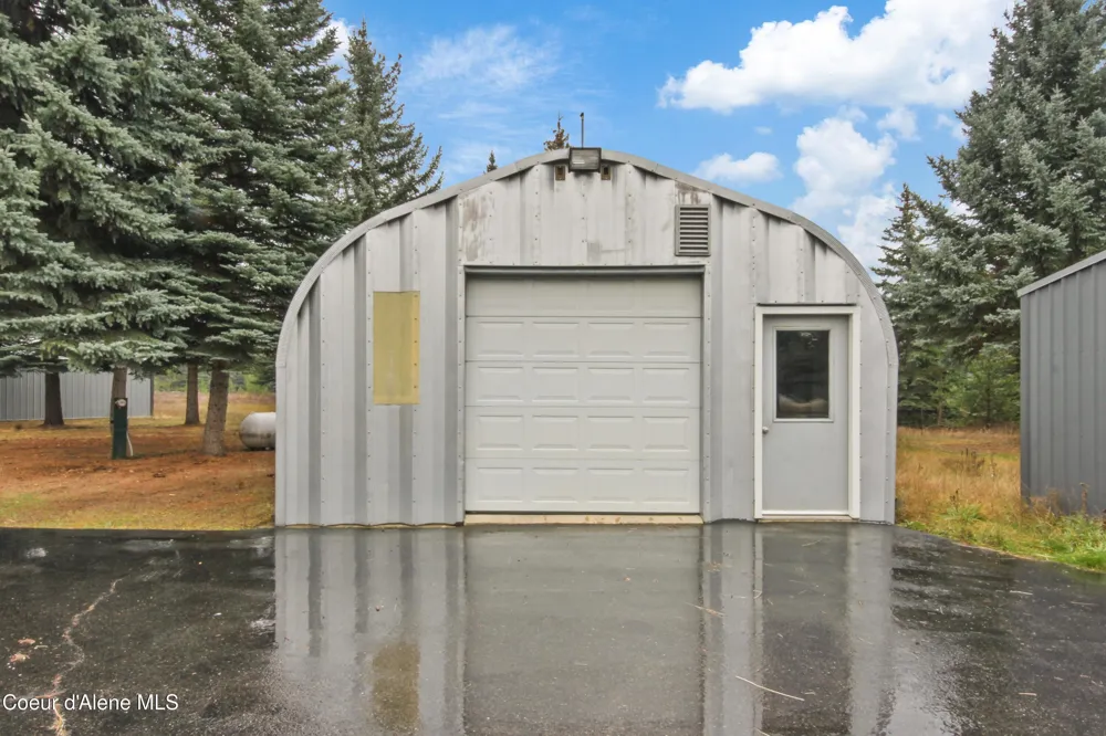 97 Three Sisters Dr. Athol, ID 83801