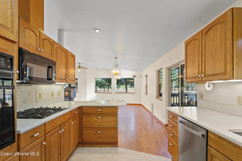 97 Three Sisters Dr. Athol, ID 83801