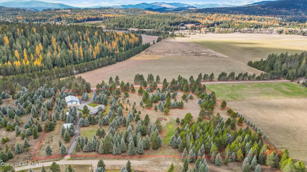 97 Three Sisters Dr. Athol, ID 83801