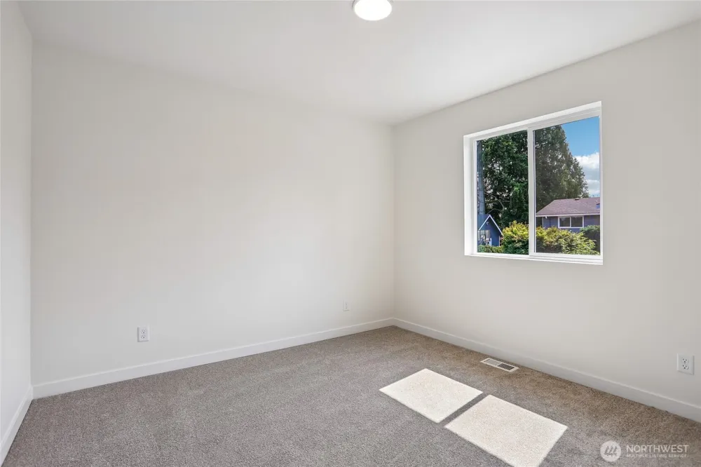 2422 128th Place SE #02 Everett, WA 98208