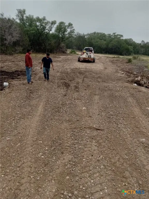 35 Pr 2533 Mico, TX 78056