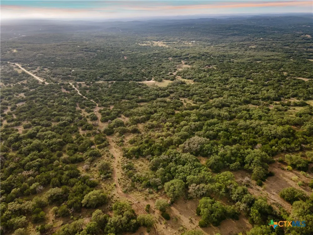 35 Pr 2533 Mico, TX 78056