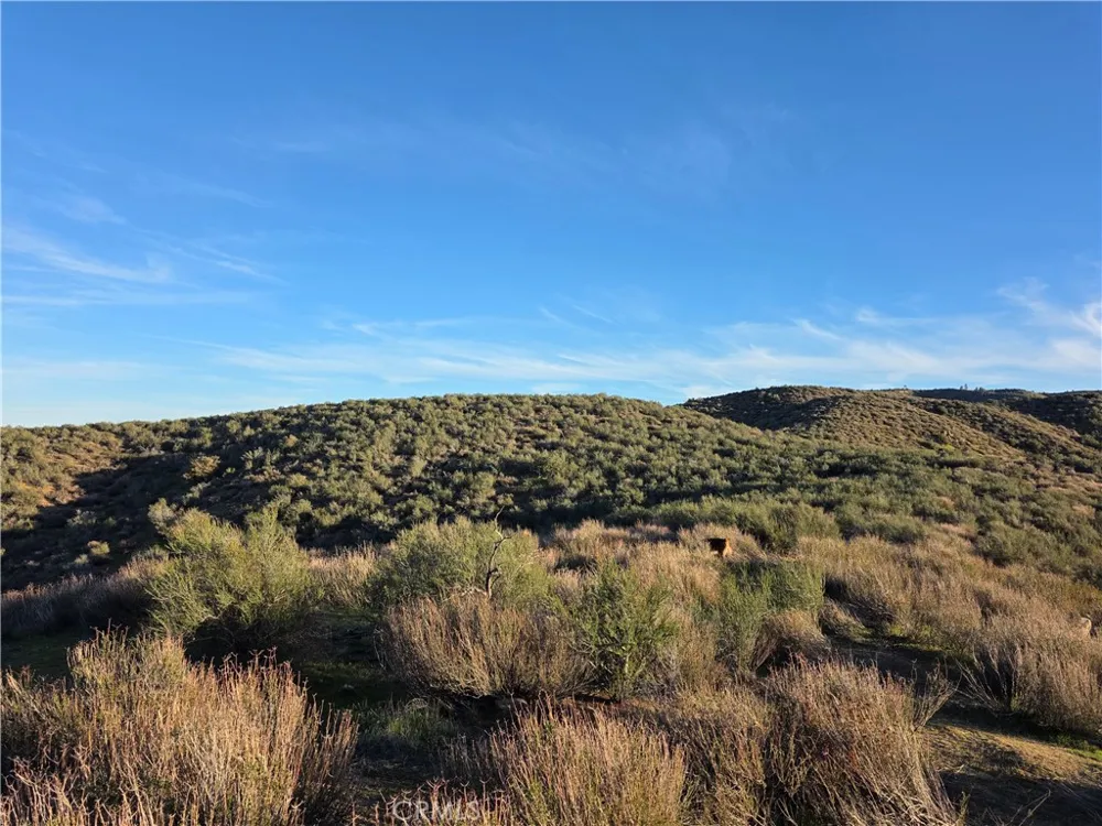 25 3Points Lake Hughes, CA 93532