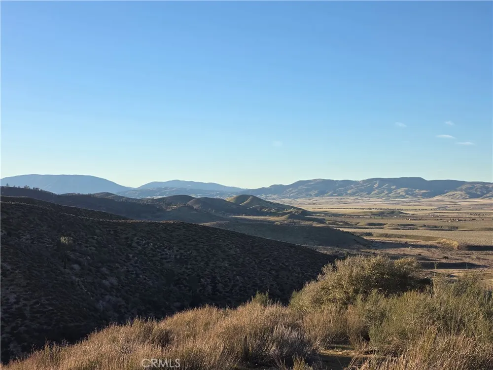25 3Points Lake Hughes, CA 93532