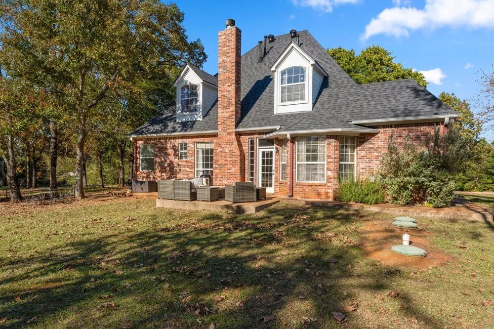 6335 County Road 3602 Bullard, TX 75757
