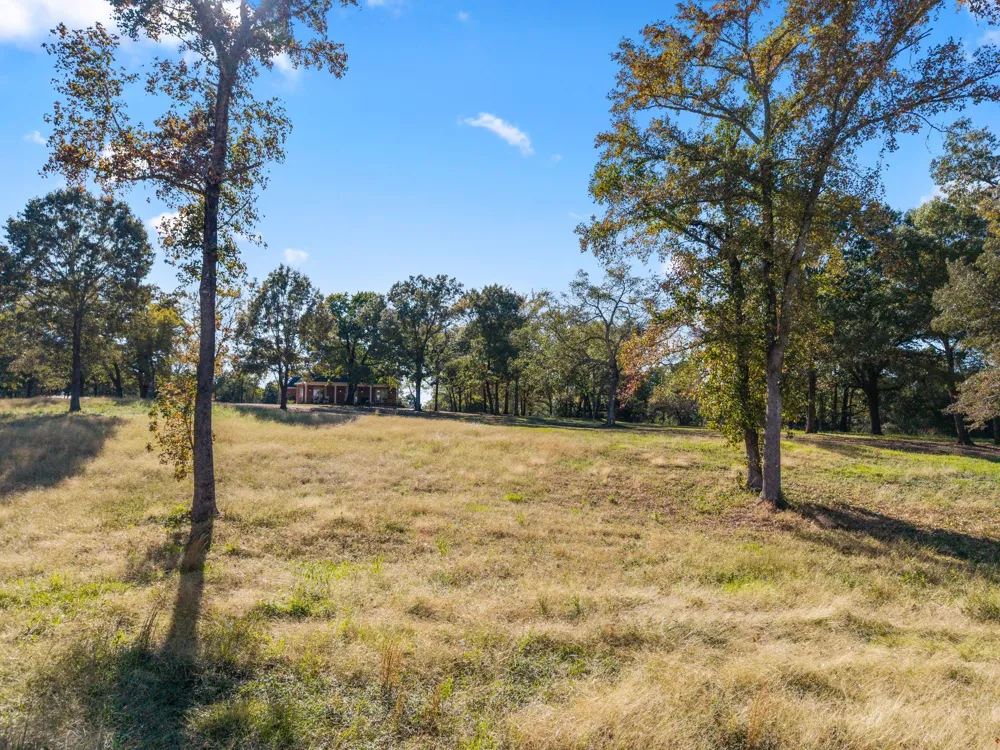 6335 County Road 3602 Bullard, TX 75757