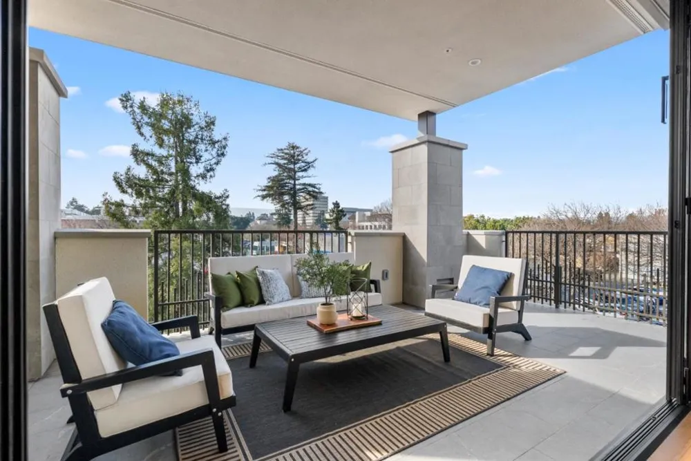 231 Hope Street Mountain View, CA 94041