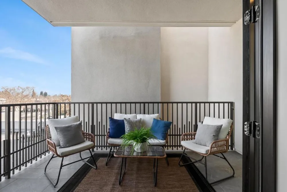 231 Hope Street Mountain View, CA 94041