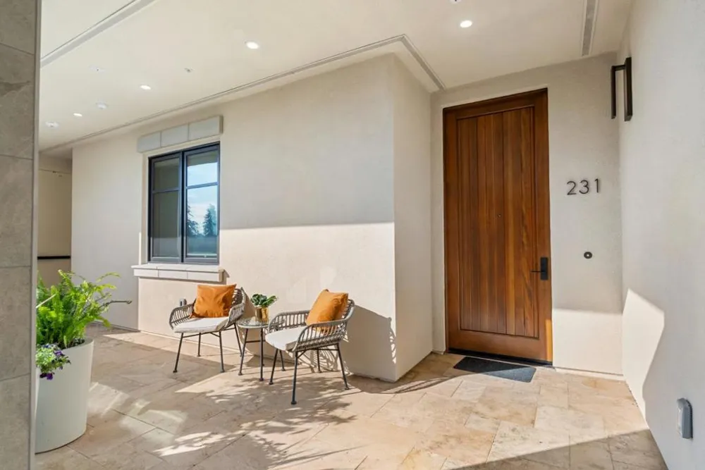 231 Hope Street Mountain View, CA 94041