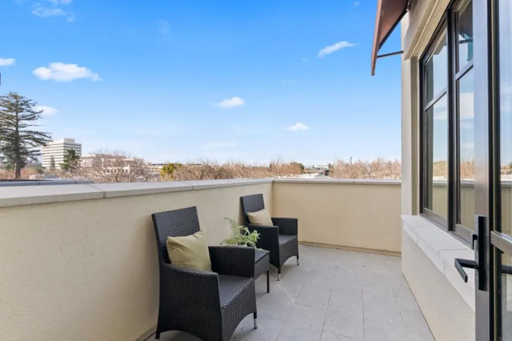 231 Hope Street Mountain View, CA 94041