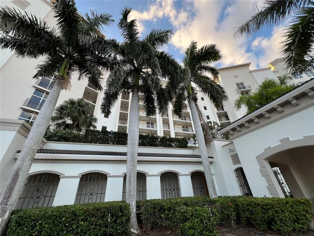 3321 SUNSET KEY CIRCLE #102 Punta Gorda, FL 33955