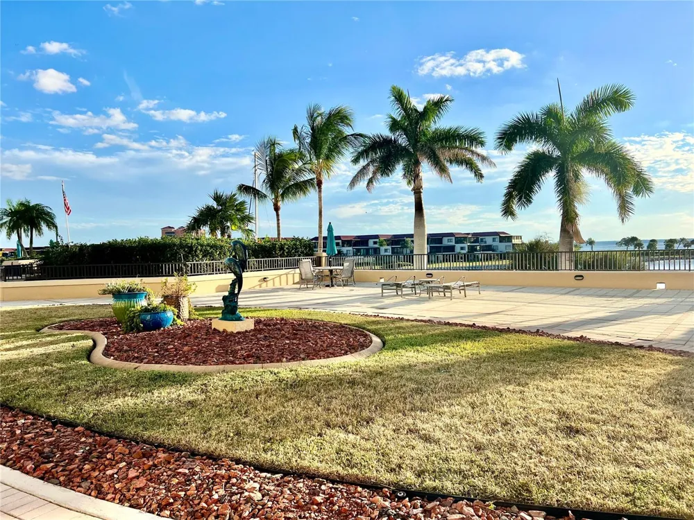 3321 SUNSET KEY CIRCLE #102 Punta Gorda, FL 33955