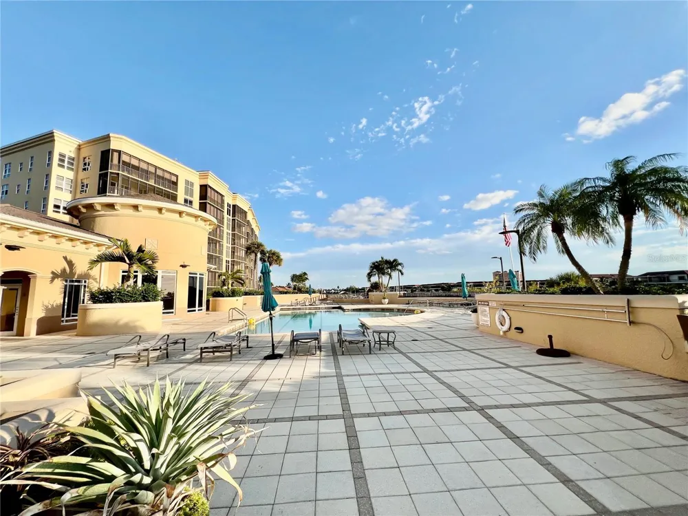 3321 SUNSET KEY CIRCLE #102 Punta Gorda, FL 33955
