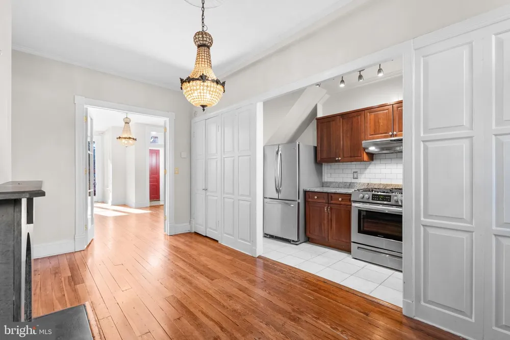 812 E STREET SE Washington, DC 20003
