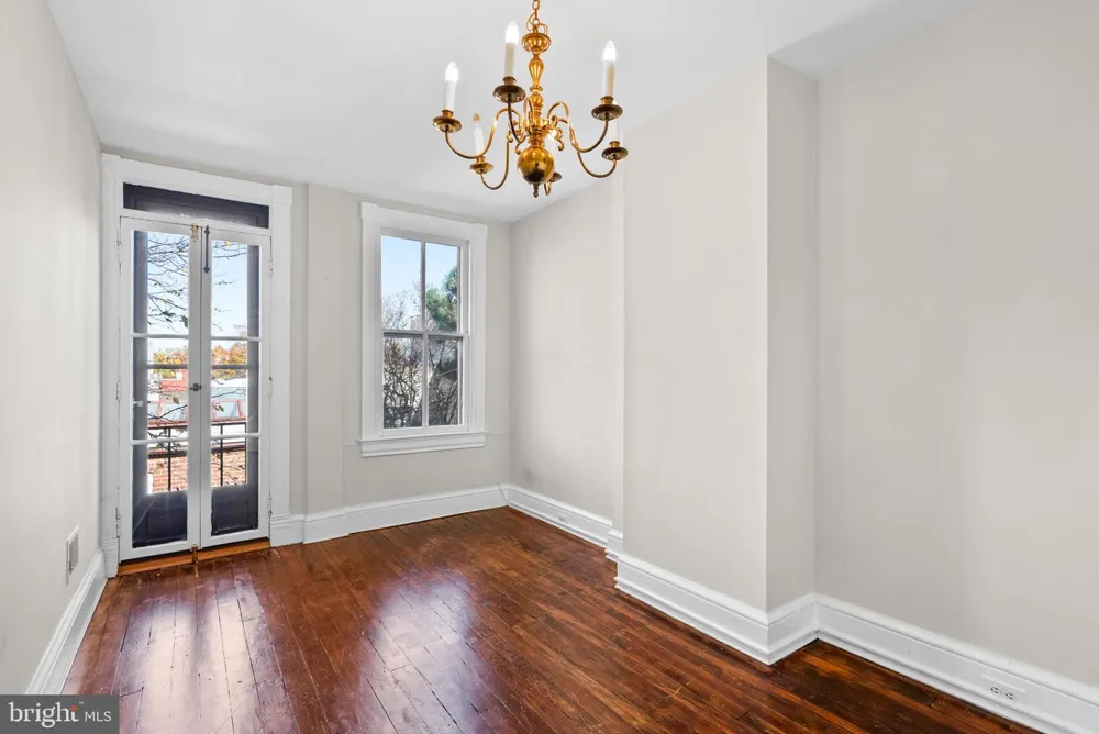 812 E STREET SE Washington, DC 20003