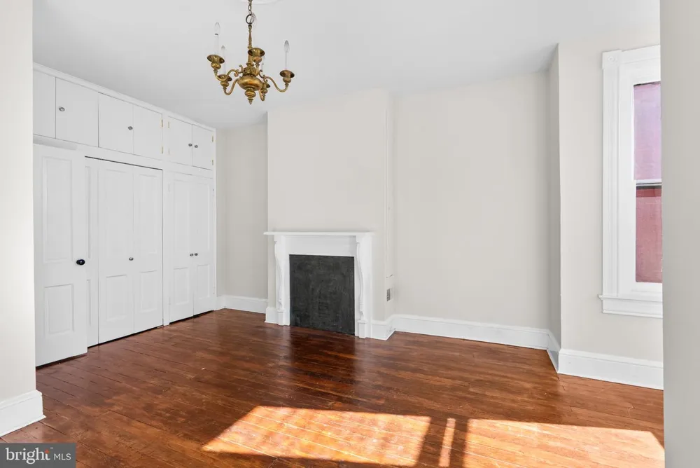 812 E STREET SE Washington, DC 20003