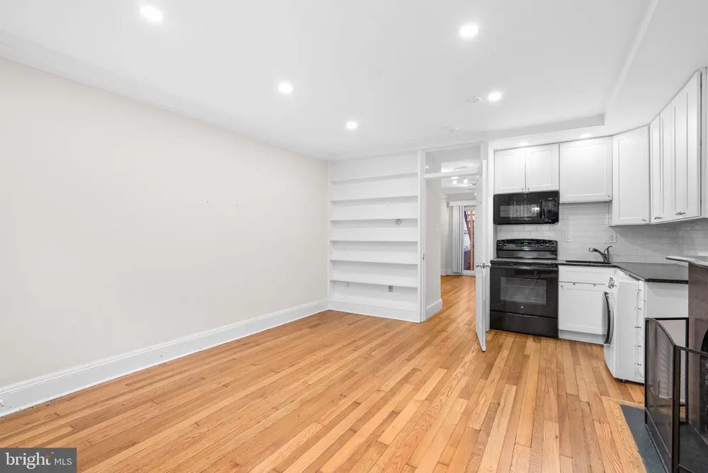 812 E STREET SE Washington, DC 20003