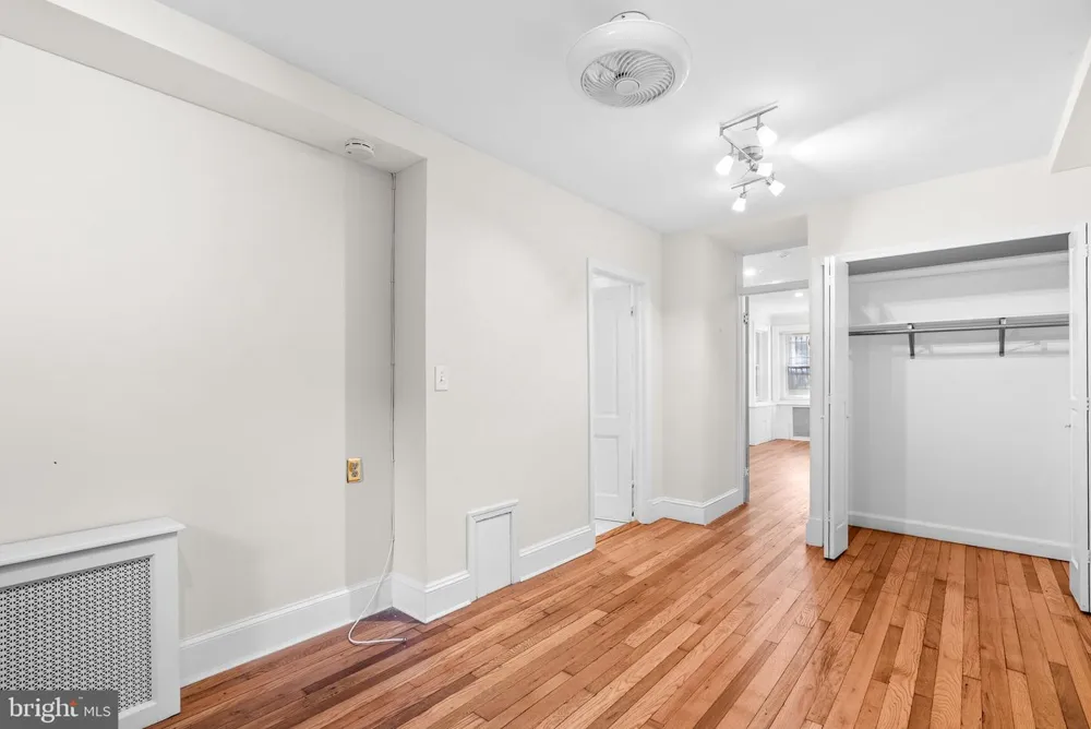 812 E STREET SE Washington, DC 20003