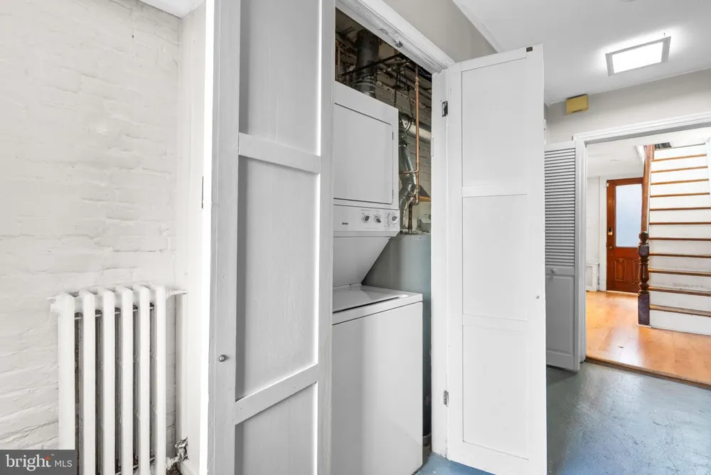 812 E STREET SE Washington, DC 20003