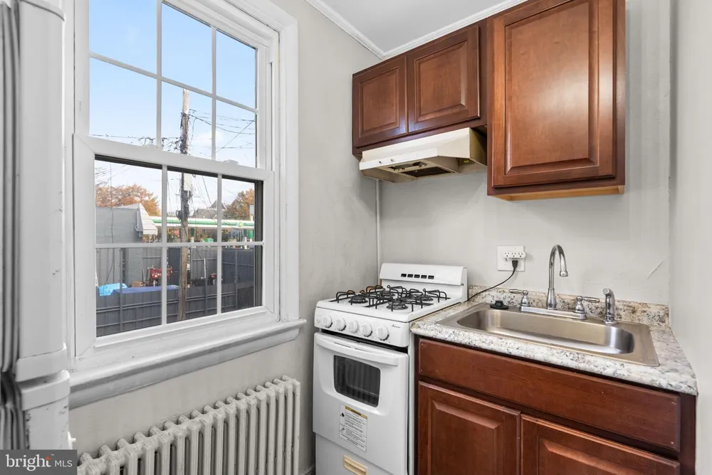 812 E STREET SE Washington, DC 20003