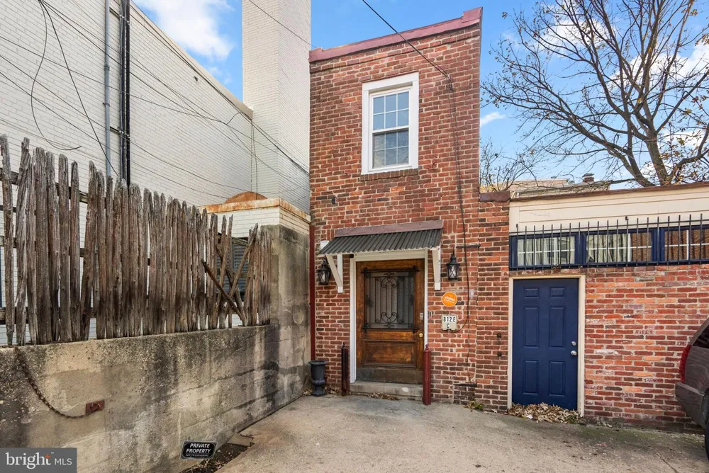 812 E STREET SE Washington, DC 20003