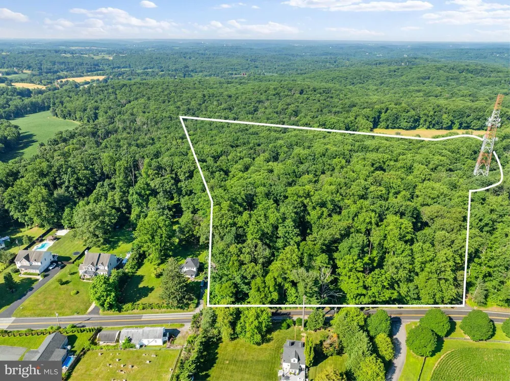 17348 TROYER Monkton, MD 21111