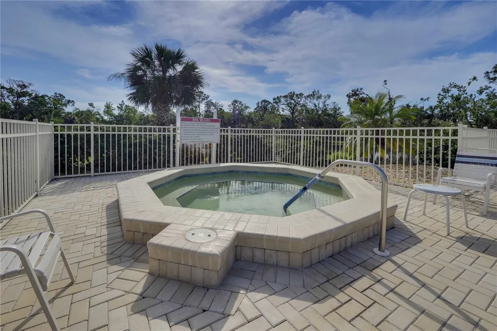 515 WEKIVA RIVER COURT #81 Englewood, FL 34223