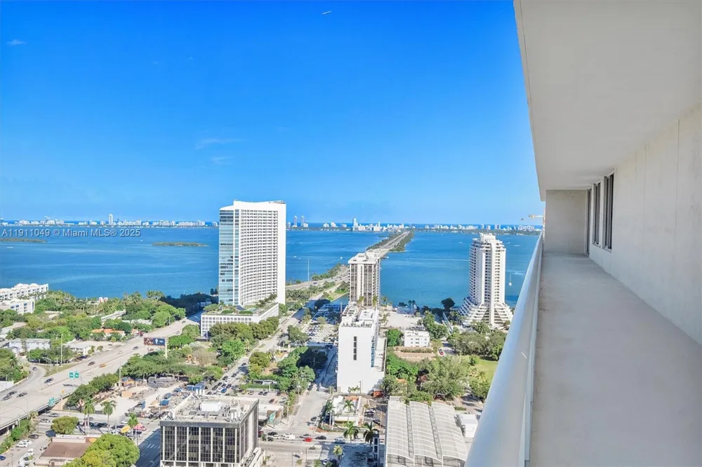 3470 E Coast Ave #PH202 Miami, FL 33137