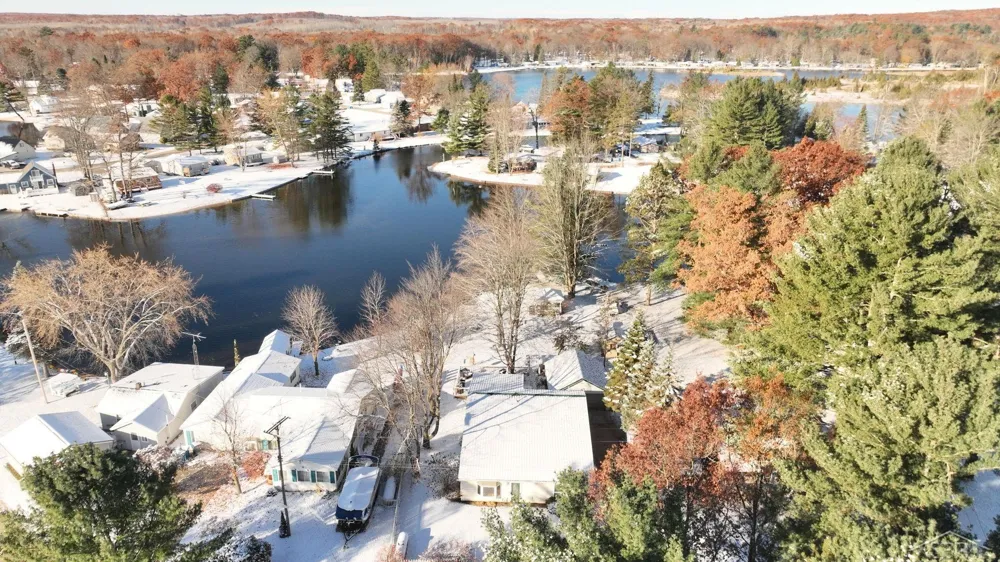 2427 Courtney Drive Hamilton Township, MI 48625