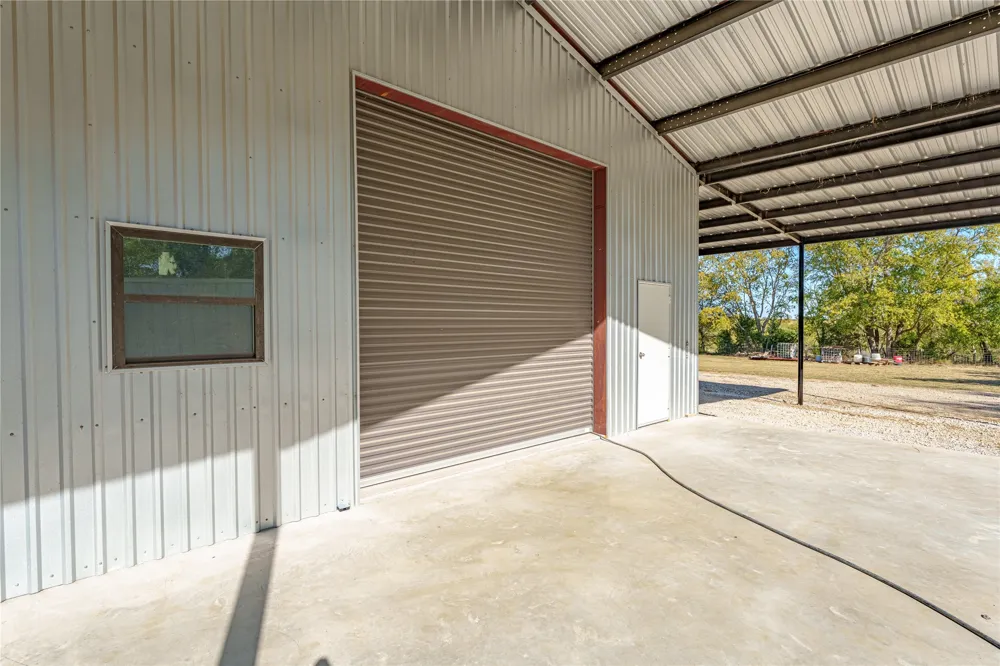 1633 Alexander Road Moody, TX 76557