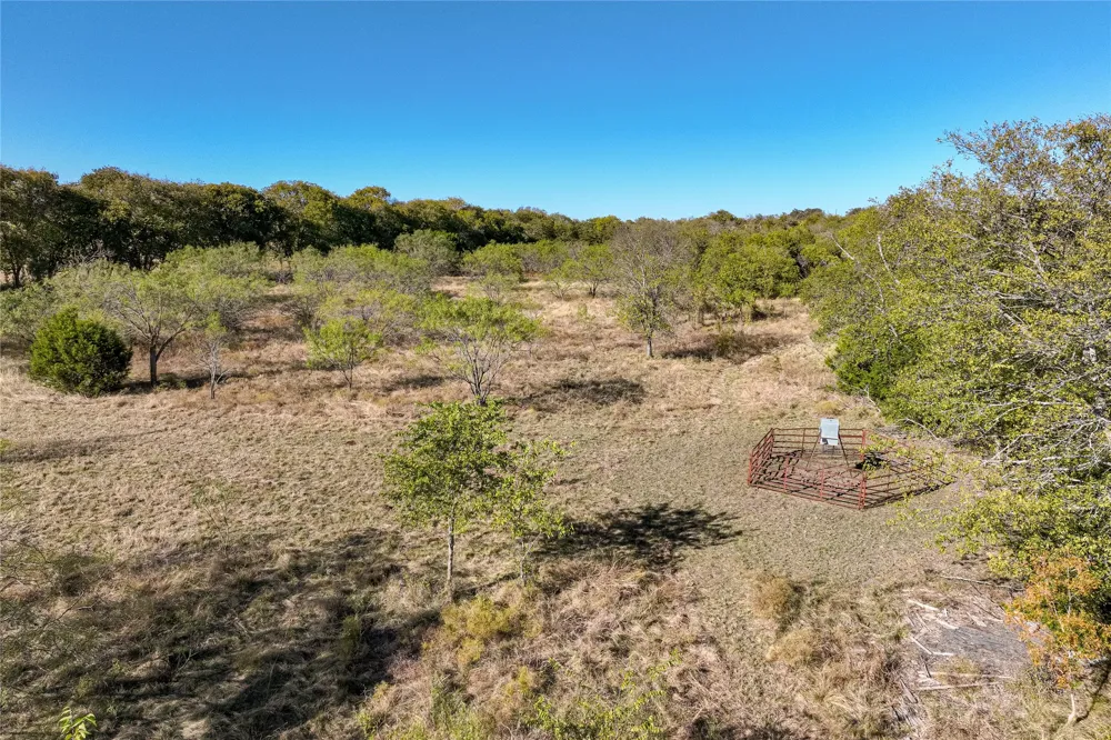 1633 Alexander Road Moody, TX 76557