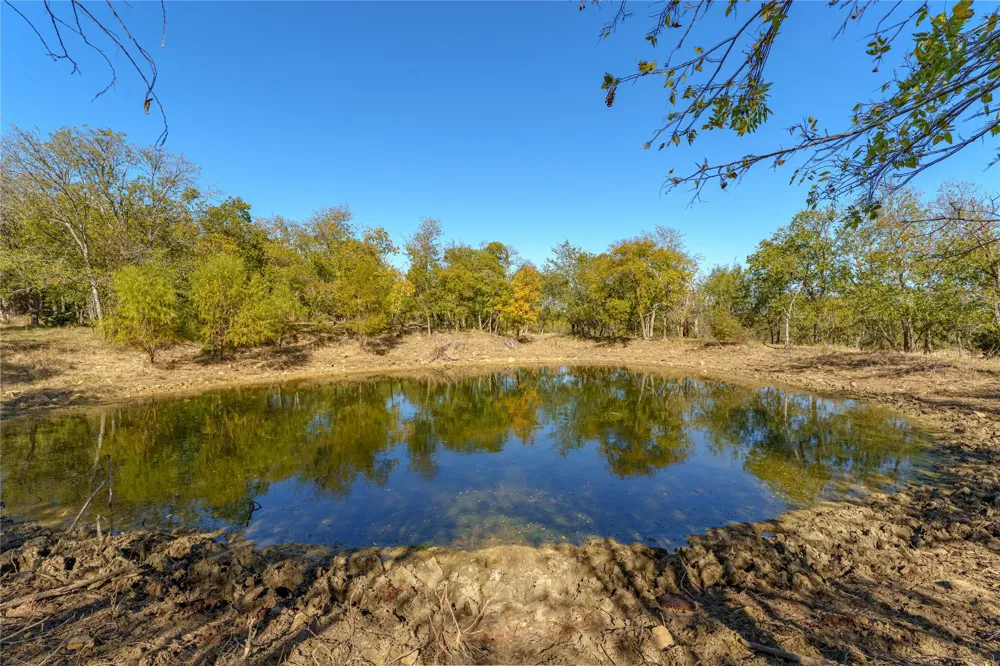 1633 Alexander Road Moody, TX 76557