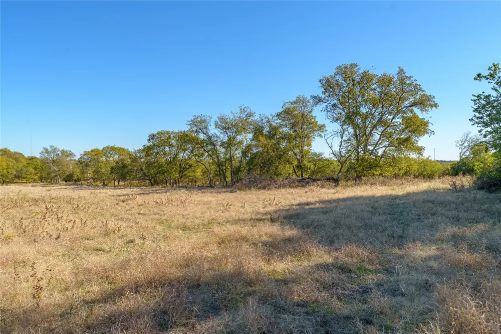 1633 Alexander Road Moody, TX 76557