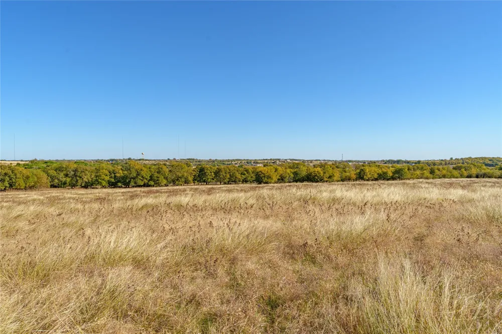 1633 Alexander Road Moody, TX 76557