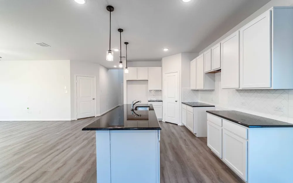 1224 Marvin Grove Seguin, TX 78155