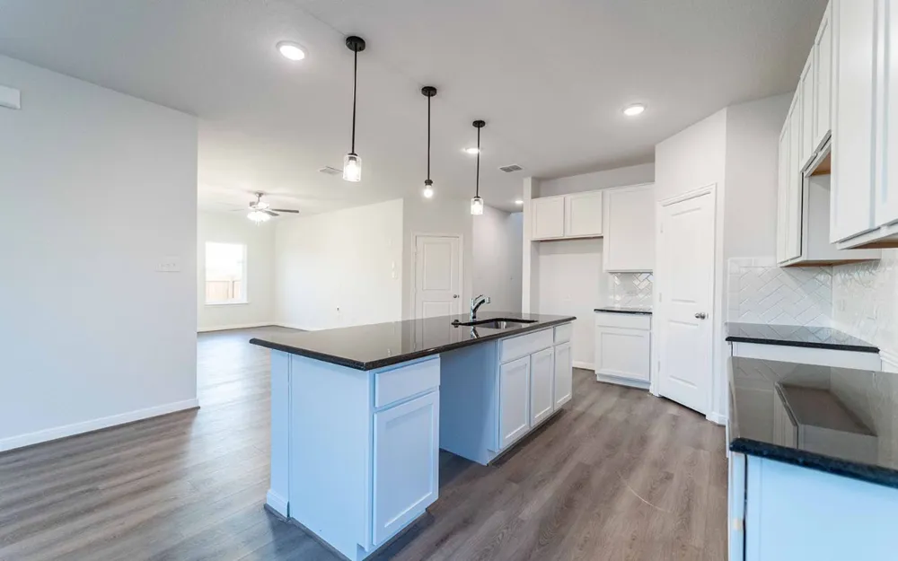 1224 Marvin Grove Seguin, TX 78155