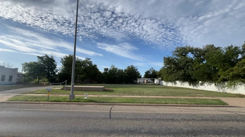 505 E Walnut Street Coleman, TX 76834