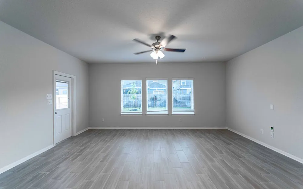 1232 Sweden Seguin, TX 78155