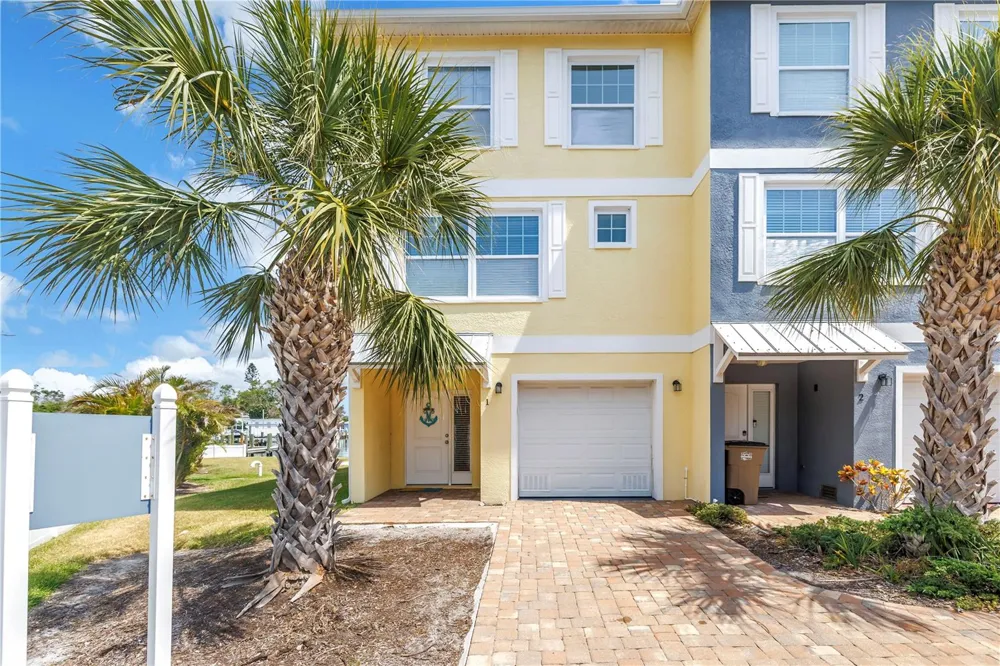 100 WINDRUSH BOULEVARD #1 Indian Rocks Beach, FL 33785