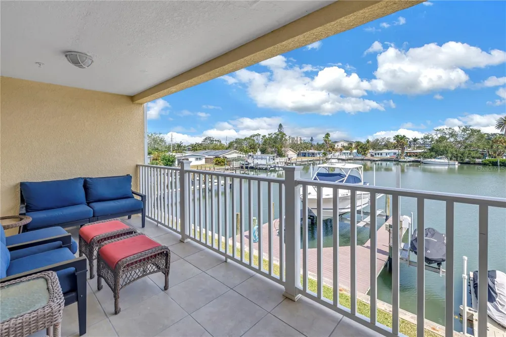 100 WINDRUSH BOULEVARD #1 Indian Rocks Beach, FL 33785