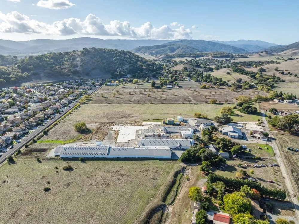1180 Day Road Gilroy, CA 95020