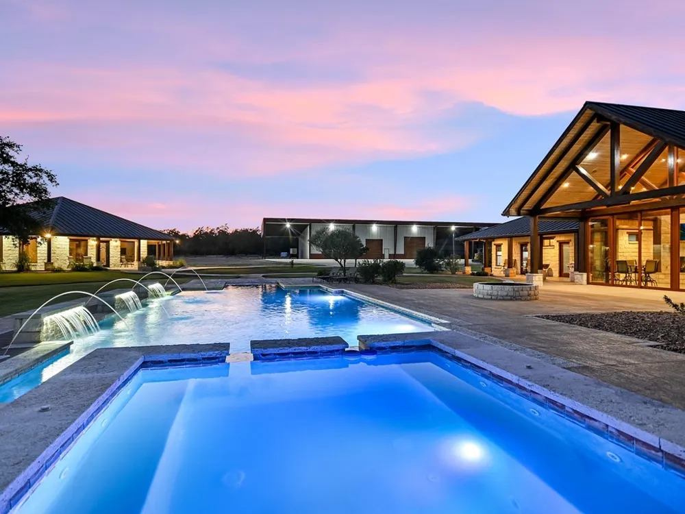 1584 County Road 226 Road Giddings, TX 78942