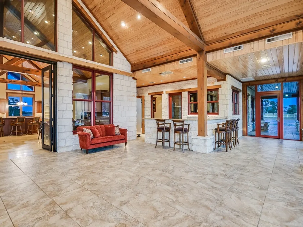 1584 County Road 226 Road Giddings, TX 78942