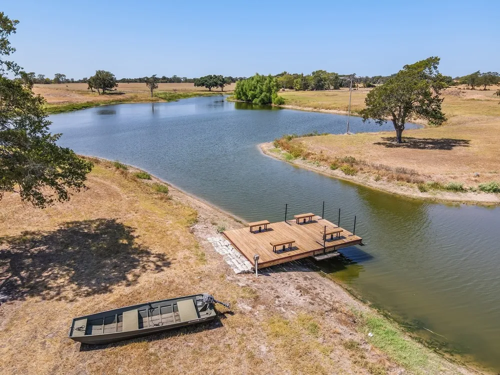1584 County Road 226 Road Giddings, TX 78942