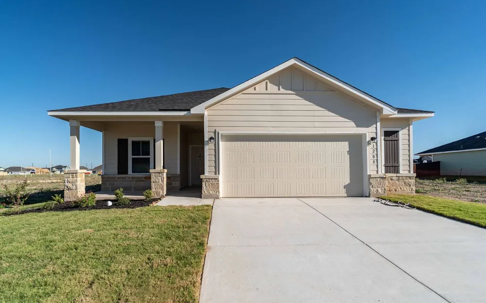 1208 Marvin Grove Seguin, TX 78155